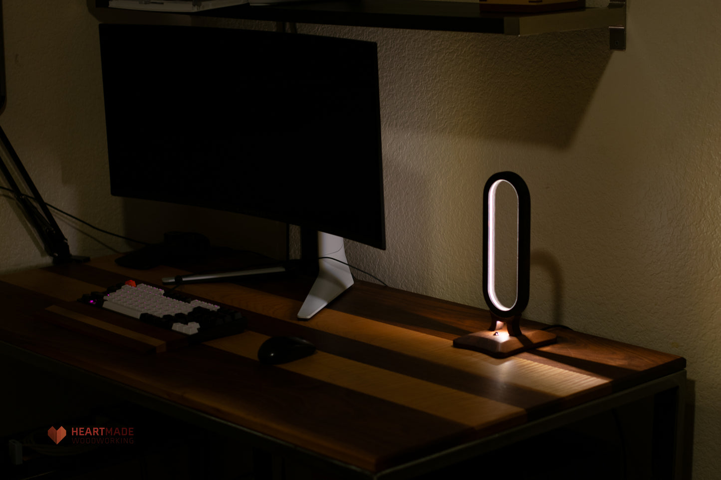 Custom Wood Desk Lamp - USB-C Powered - Walnut - Mahogany - Wenge